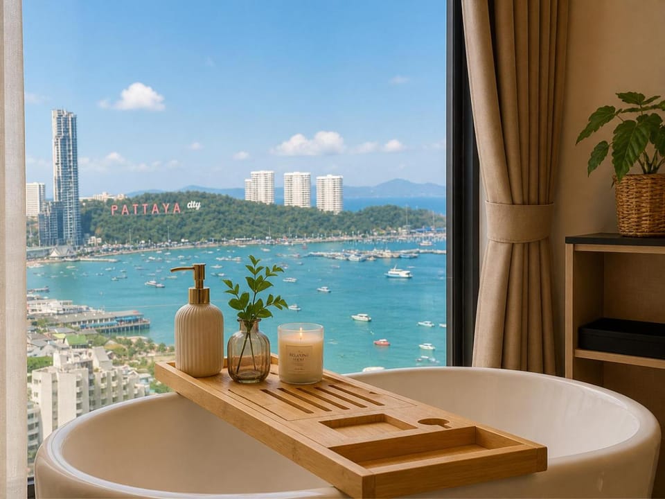 Day, View (from property/room), Sea view