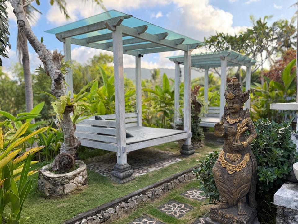 Gapul pinpilinPauxa Bed and Breakfast in Nusapenida