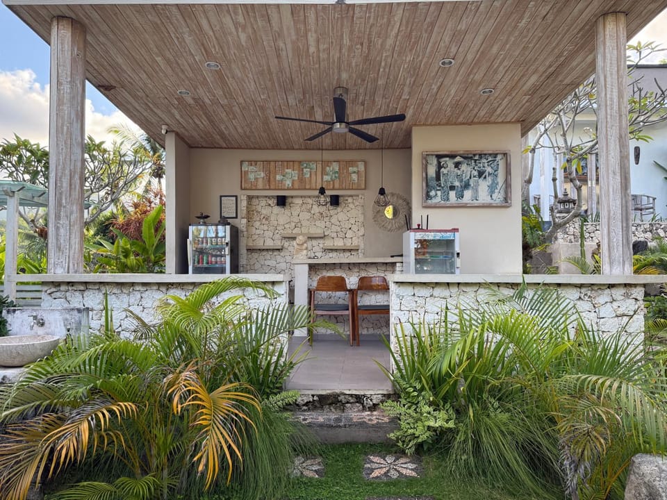 Gapul pinpilinPauxa Bed and Breakfast in Nusapenida