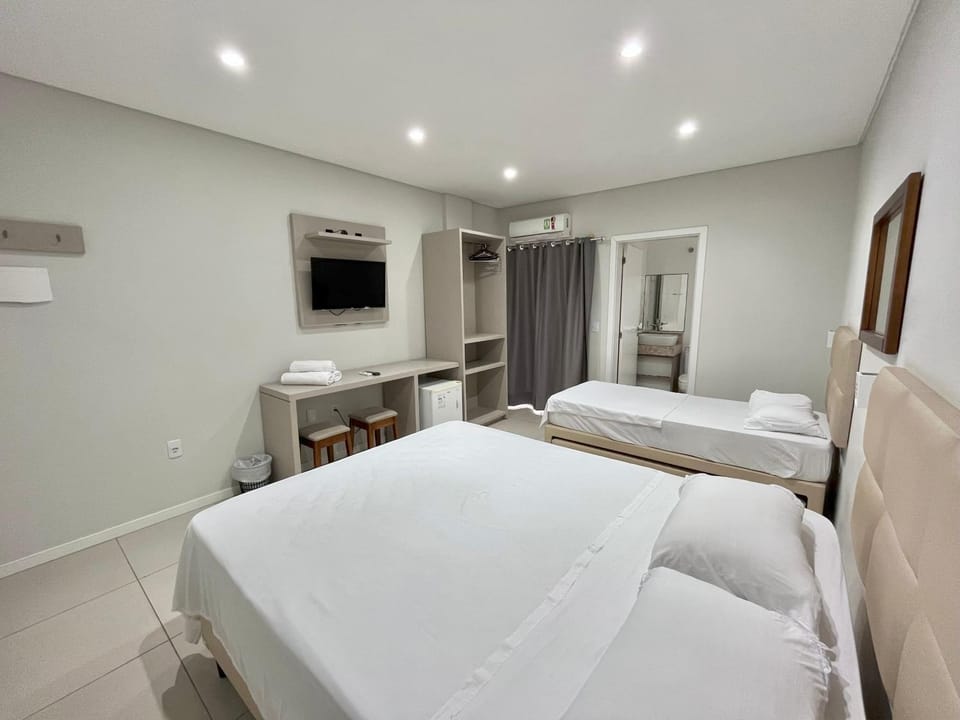 B14 Suítes Bed and Breakfast in Penha