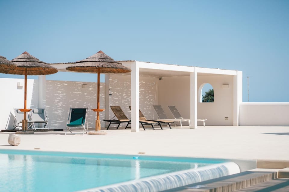 Solarium, Balcony/Terrace, Swimming pool, sunbed
