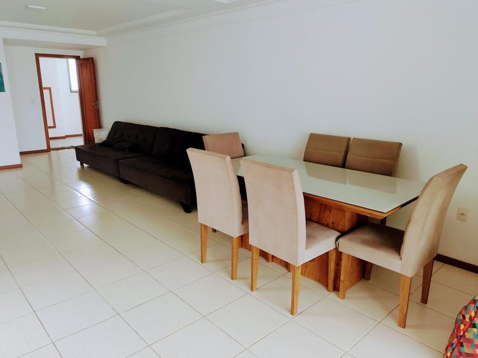 Cobertura c/ vista para o mar e montanhas, churrasqueira, 4 quartos 2 Vg garagem Apartment in Guarapari