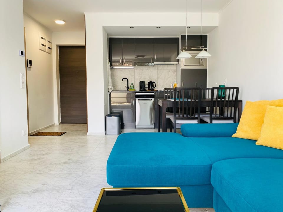 Living room, Dining area, kitchen
