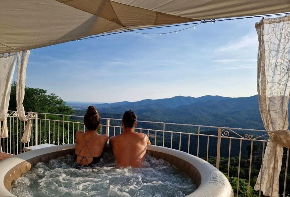 Natural landscape, Hot Tub