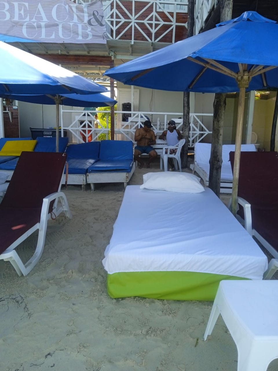 Hostal azul beach isla baru Hotel in Bolivar