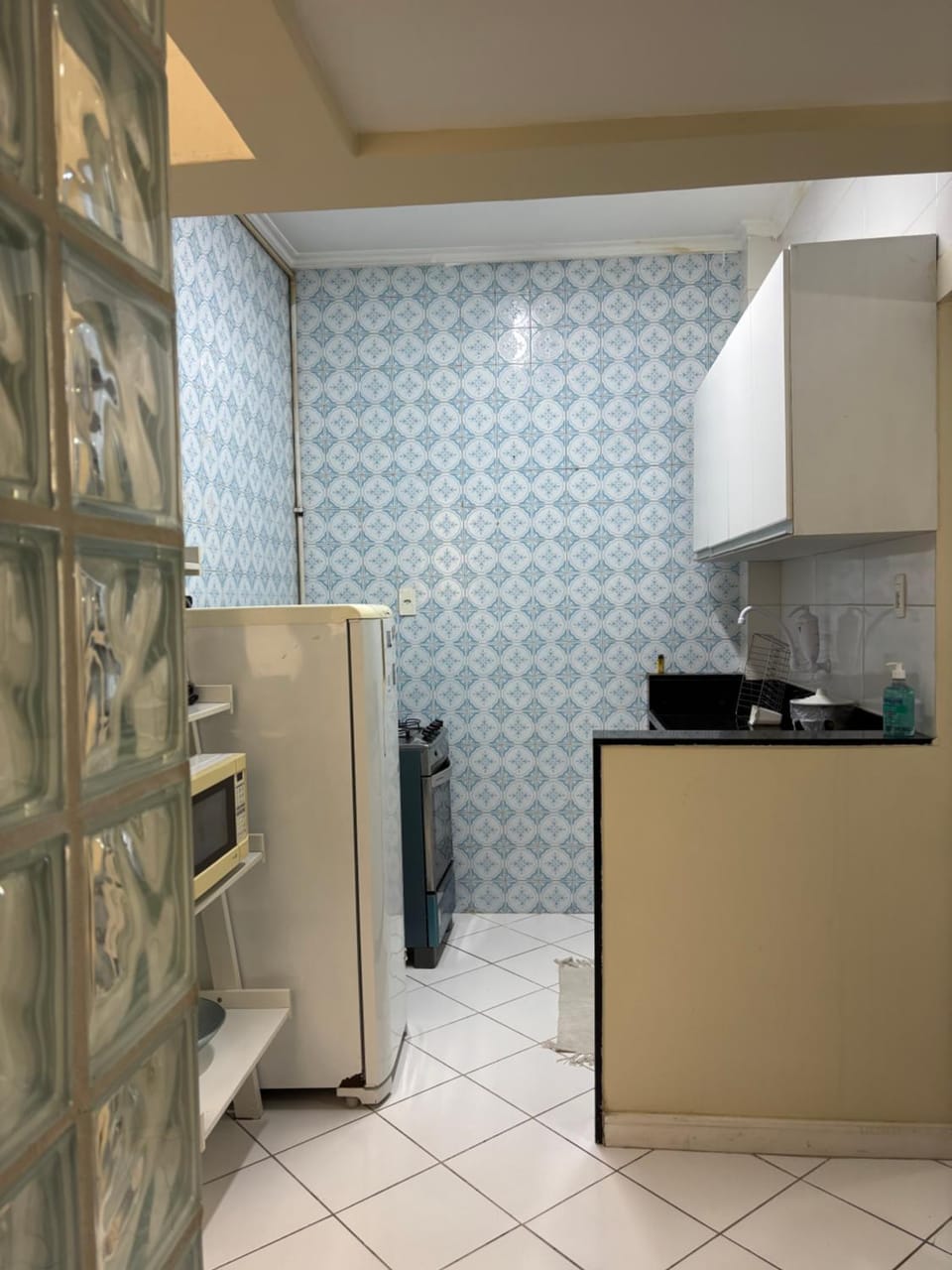 Apartamento mobiliado em Copacabana à 100m da praia Apartment in Rio de Janeiro