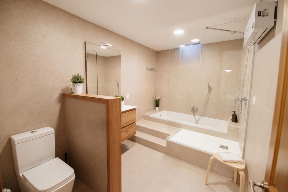 Steam room, Bathroom