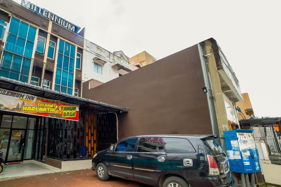 Facade/entrance
