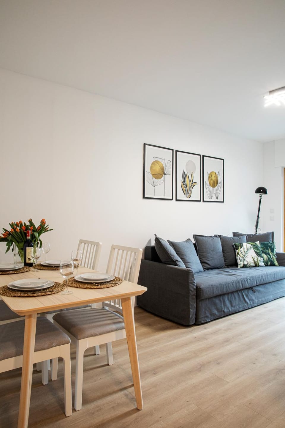 Living room, Dining area