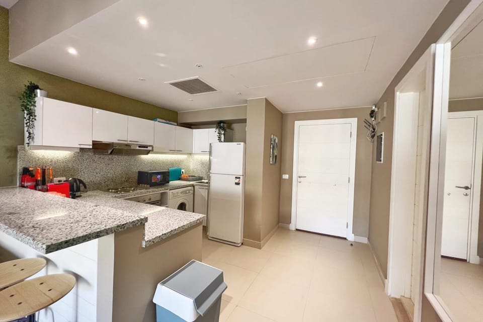 Kitchen or kitchenette