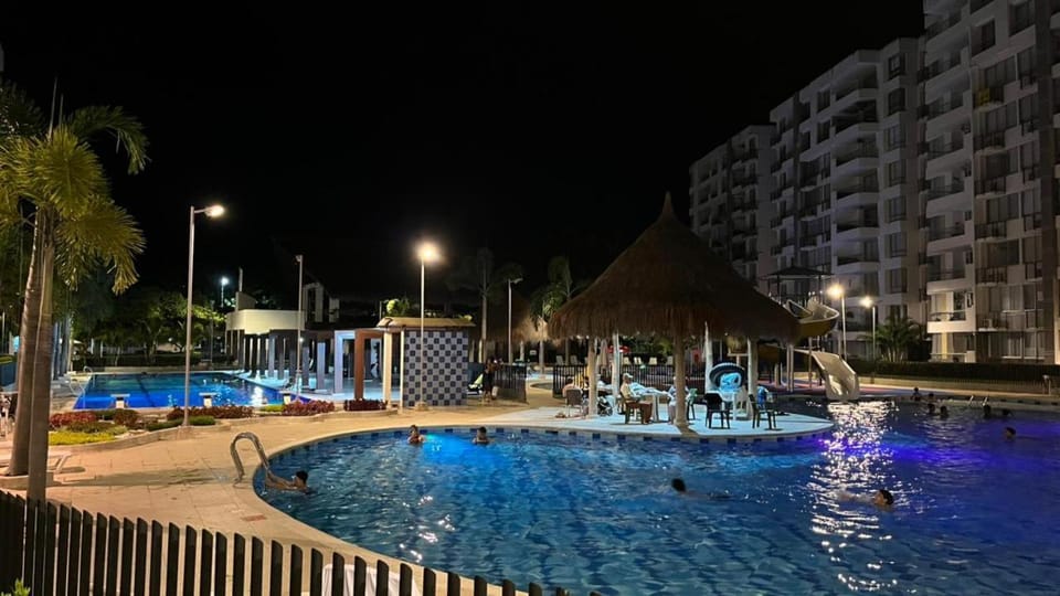 Swimming pool