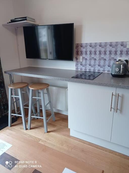 Avalon Studio. Comfy well equipped cosy studio. Apartment in Aviemore