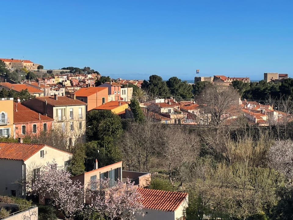 Natural landscape, City view