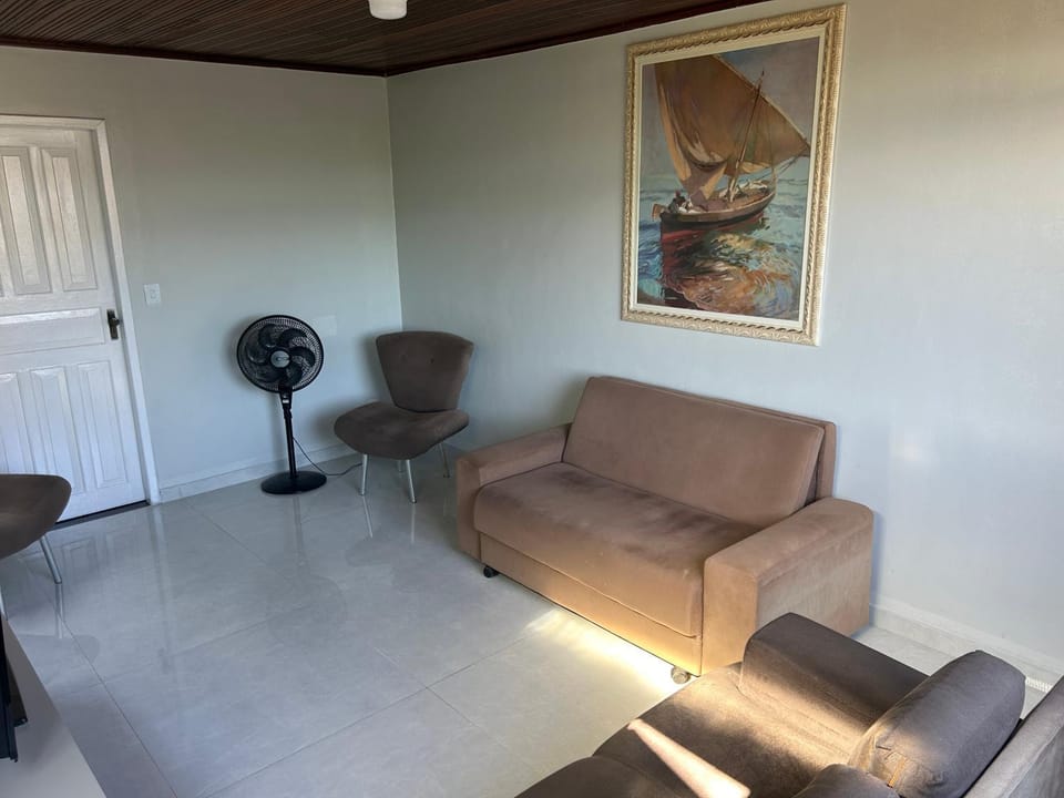 Casa no centro da cidade com garagem. House in Itacaré