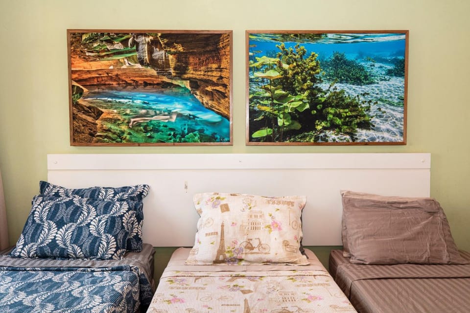Bed, Photo of the whole room, Decorative detail, Bedroom