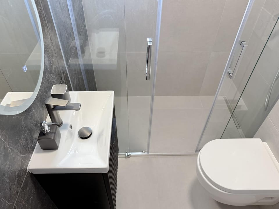 Shower, Toilet, Bathroom