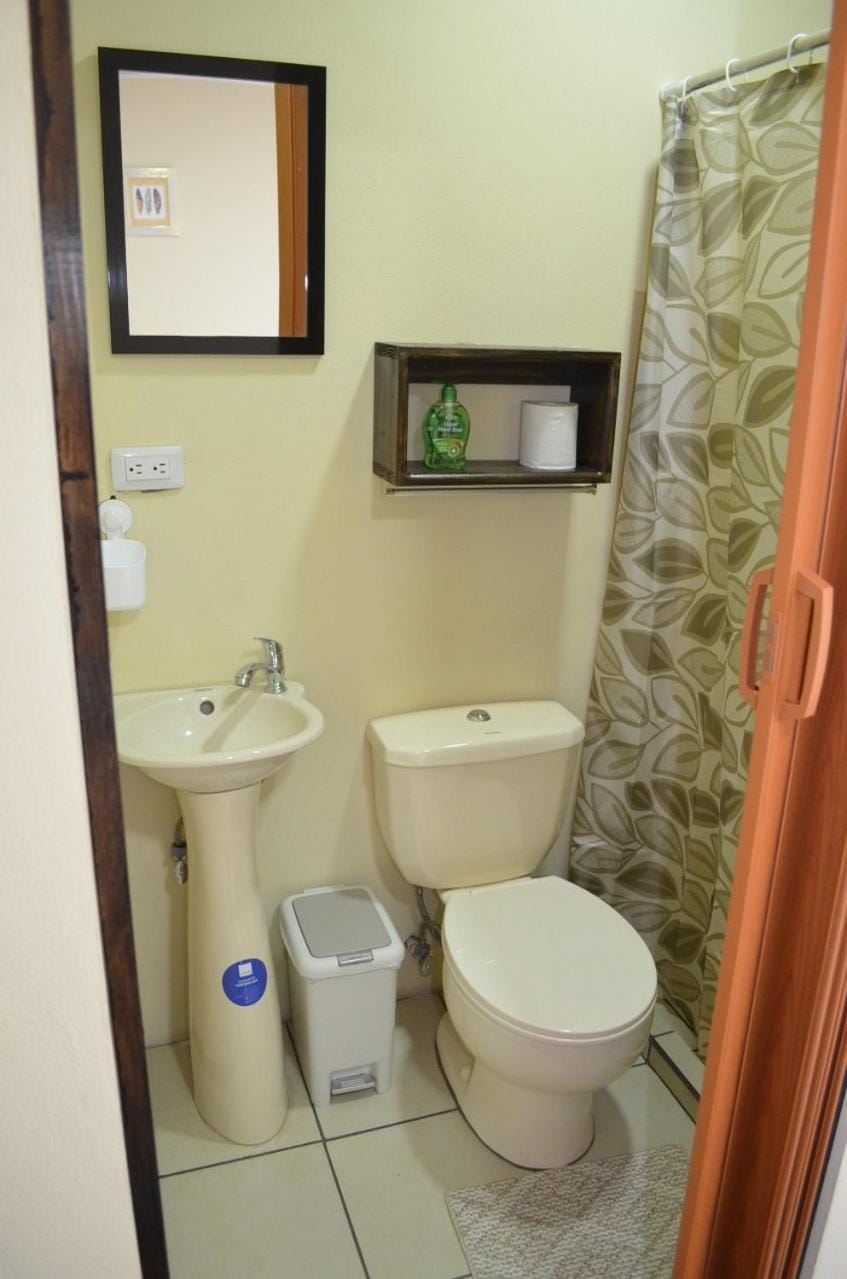#3 Private room Close to Airport Apartment in Alajuela