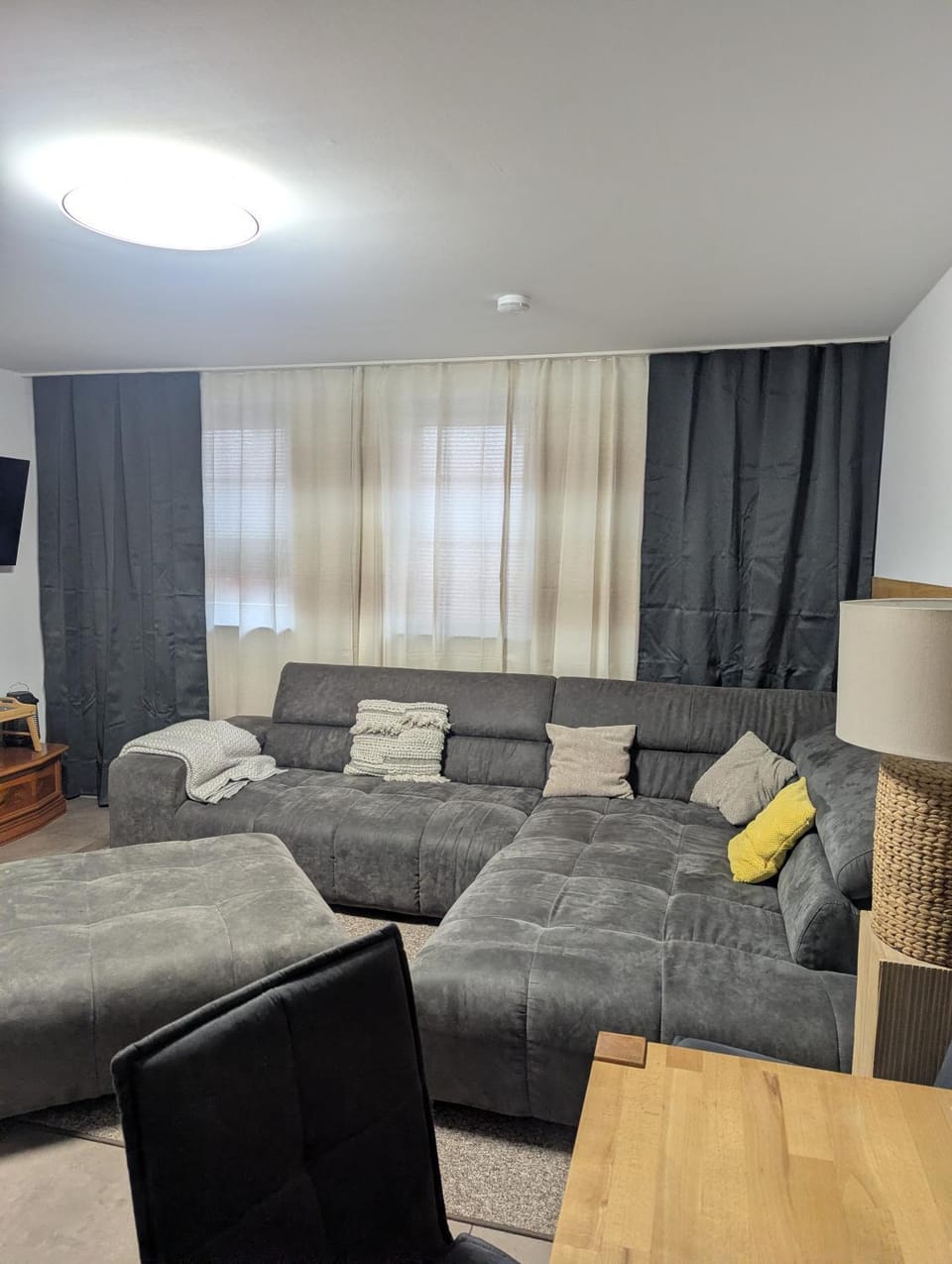 Meet & Greet am Radfernweg E-Bike modern Apartment in Erfurt