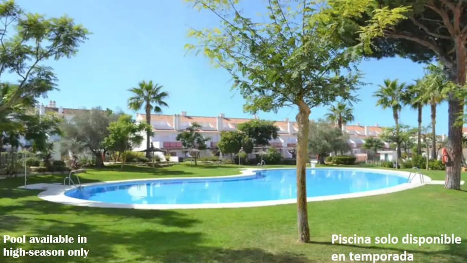 Garden, Swimming pool
