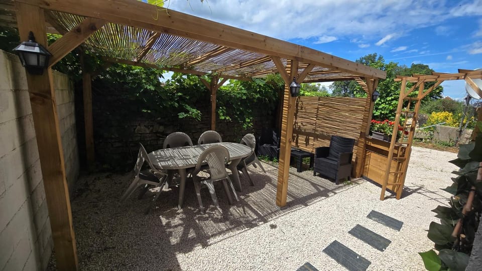 Mille et une nuit, appartement classé 3 étoiles en RDC avec exterieur et parking Apartment in Dole