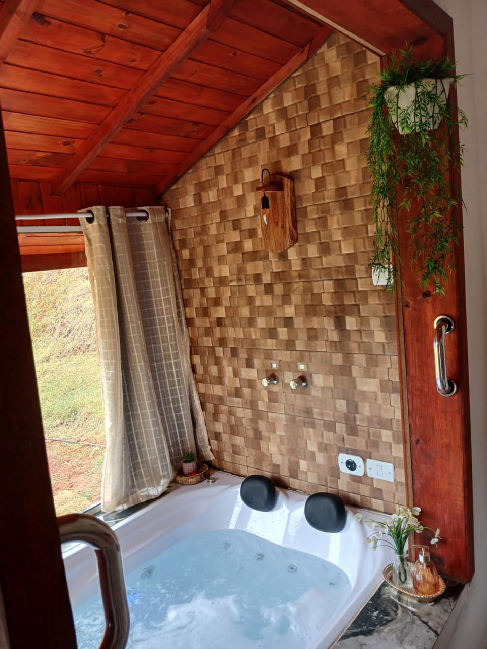 Chalé monte verde com hidromassagem Nature lodge in State of São Paulo