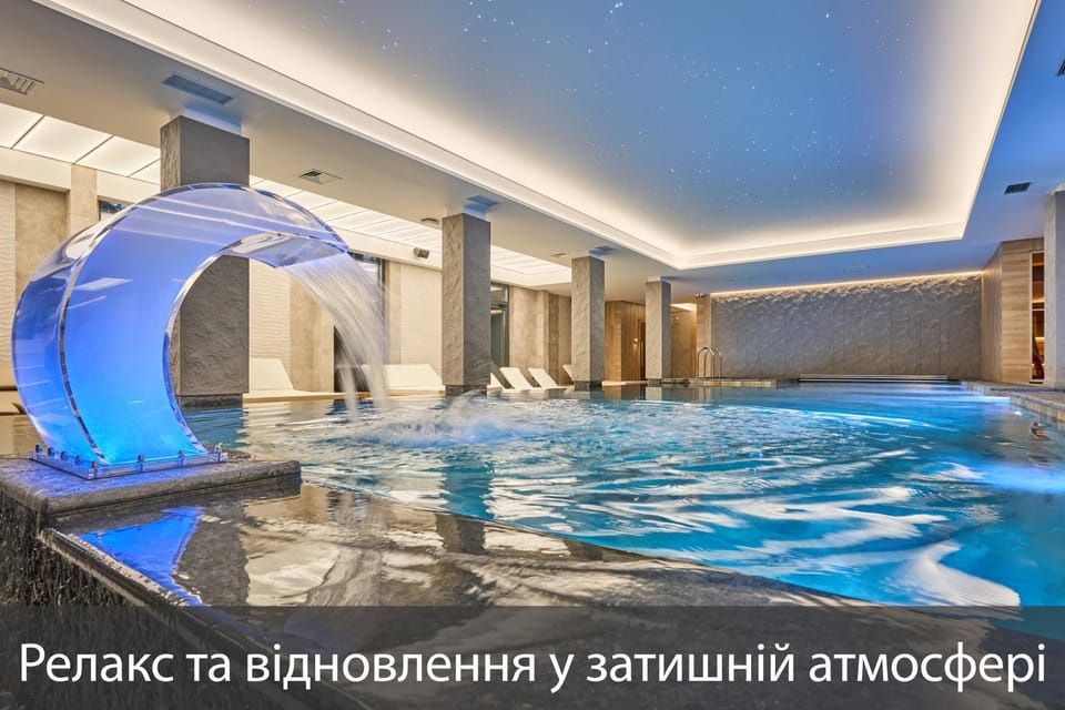 Pool view, Swimming pool
