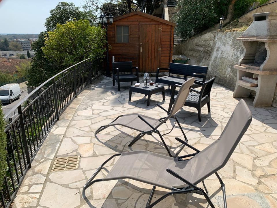 Bas de Villa avec vue dégagée Apartment in Mandelieu-La Napoule