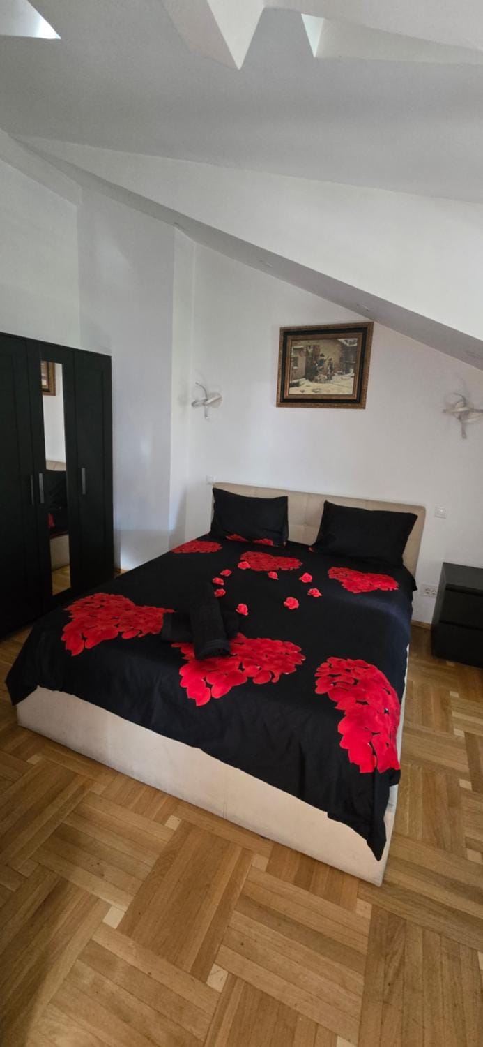 Mega Mall Monza Super Spa Apartment in Bucharest