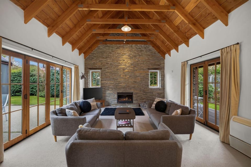 Maytime Cottage - Arrowtown Holiday Home House in Arrowtown