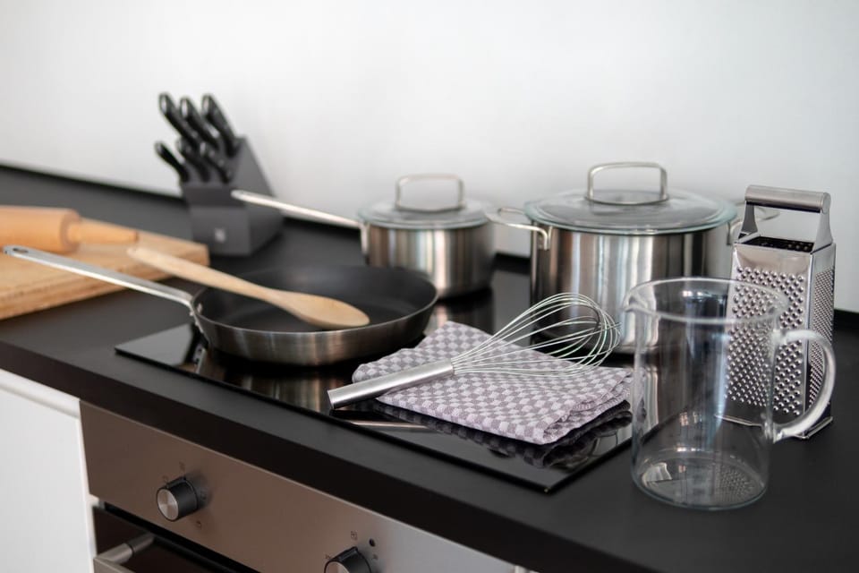 Kitchen or kitchenette, stove, stove, kitchen, kitchen
