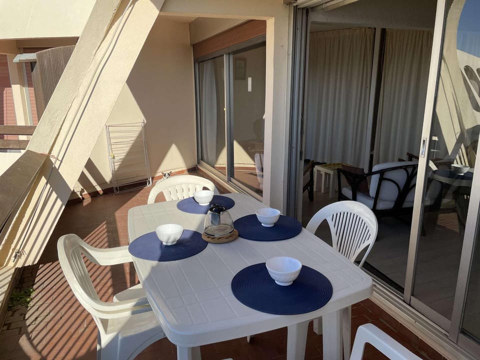 Studio cabine pour 4 avec piscine et parking à Port Camargue - FR-1-250-207 Cabin in Le Grau-du-Roi