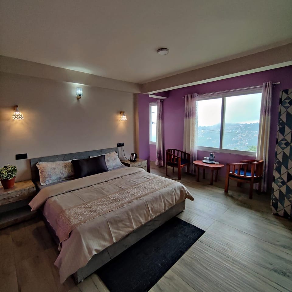 View (from property/room), Bedroom, City view