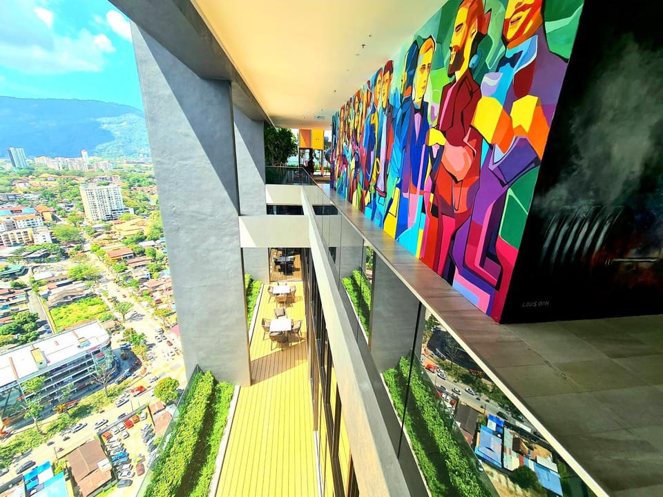 Balcony/Terrace, Entertainment