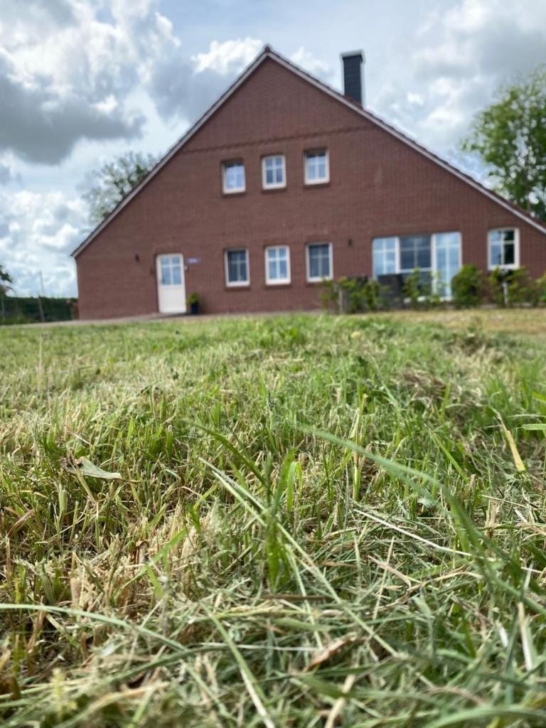 Landhaus "Alte Welt" Nordseeküste Apartment in Norden
