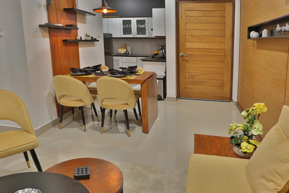 Living room, Dining area