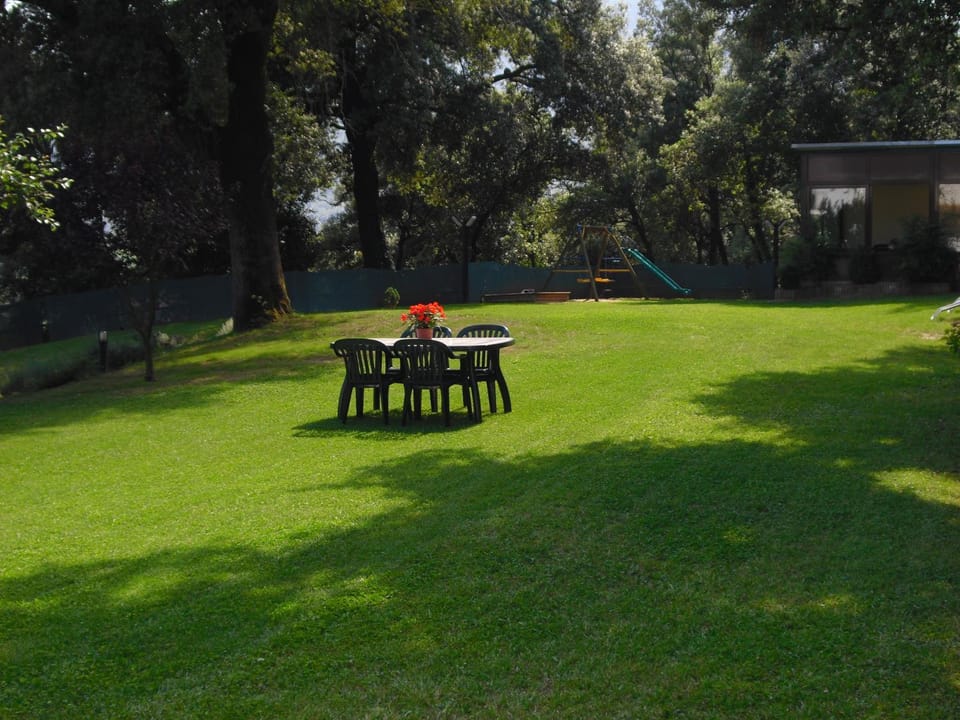 Day, Garden