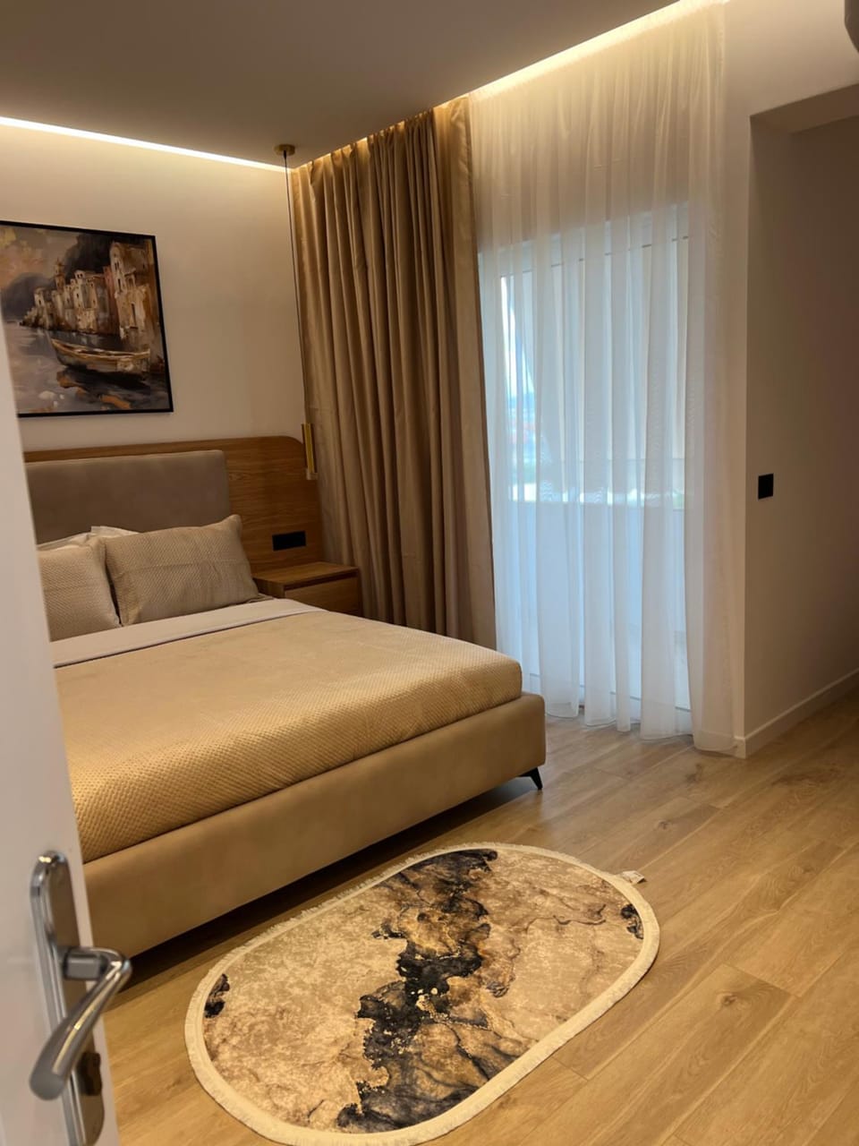 Bed, Living room, Bedroom