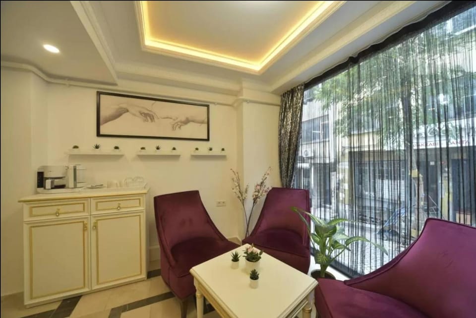 View (from property/room), Lobby or reception, Seating area
