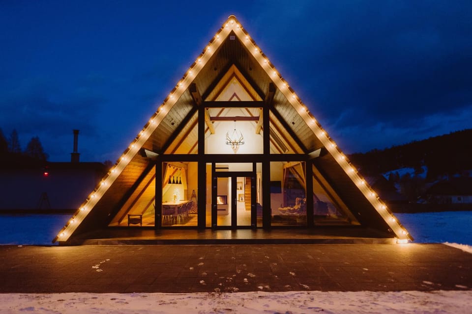 Property building, Facade/entrance, Winter
