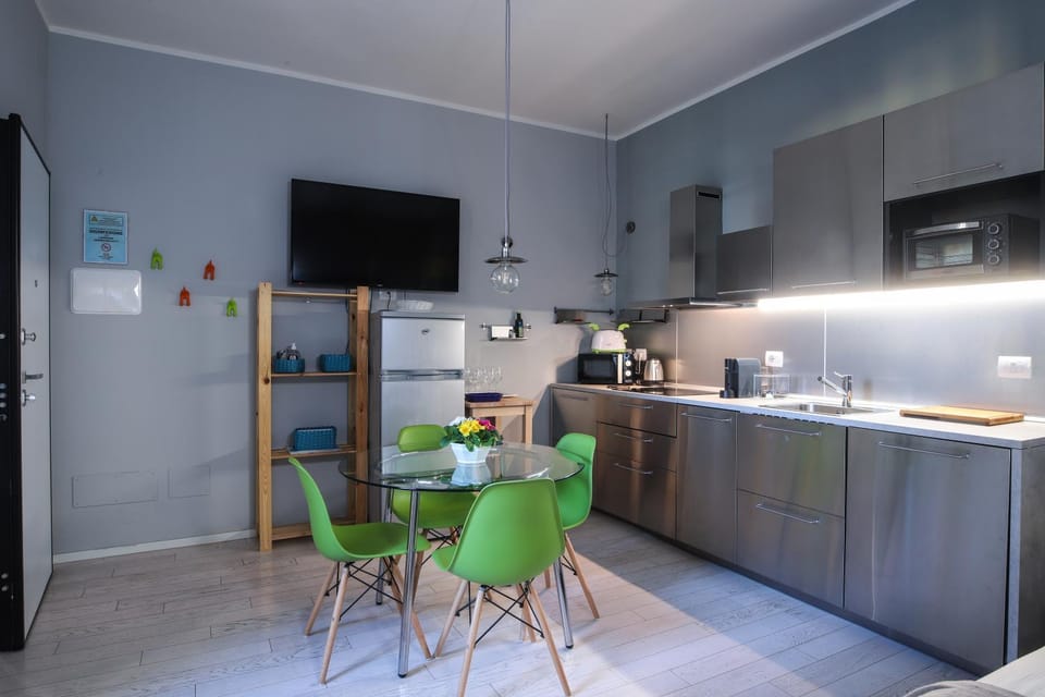 Lunch, kitchen