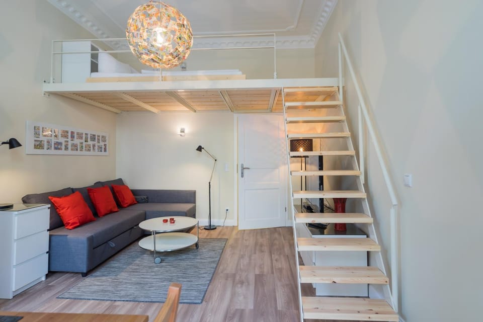 Photo of the whole room, bunk bed