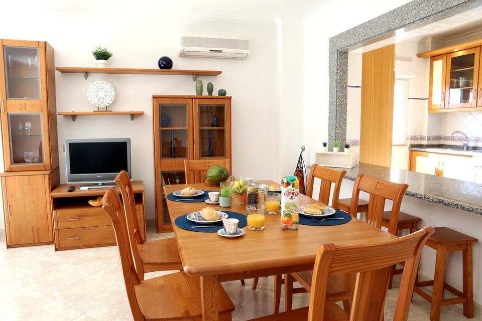 TV and multimedia, Dining area, Meals
