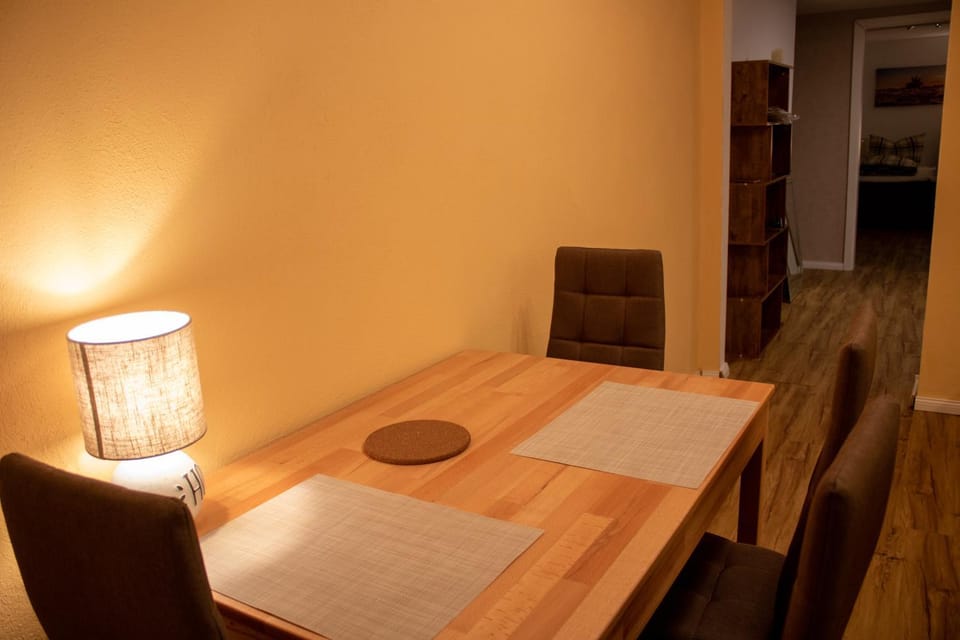 Dining area, kitchen