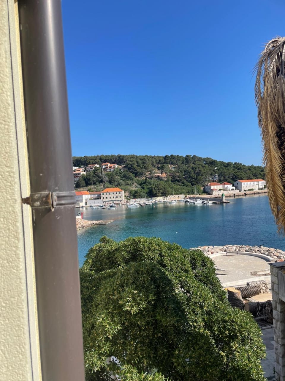 Gallery for two, near the beach and the center of Jelsa Apartment in Dubrovnik-Neretva County