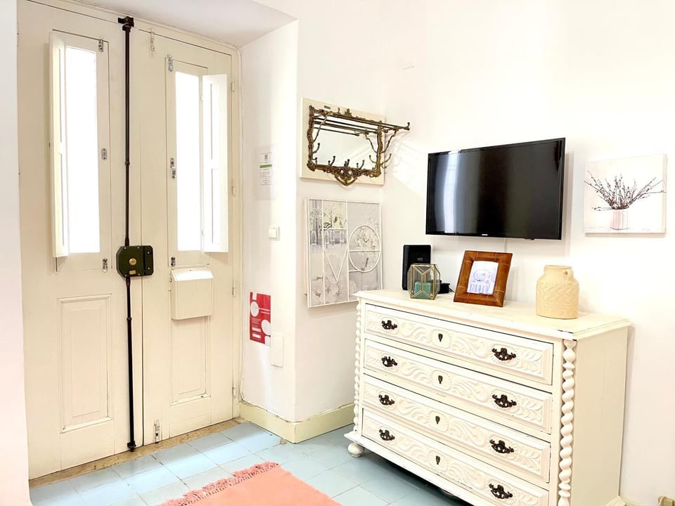 Facade/entrance, Living room