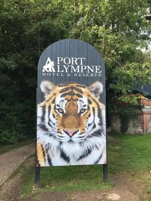 Palmbeach Place Apartment in Hythe
