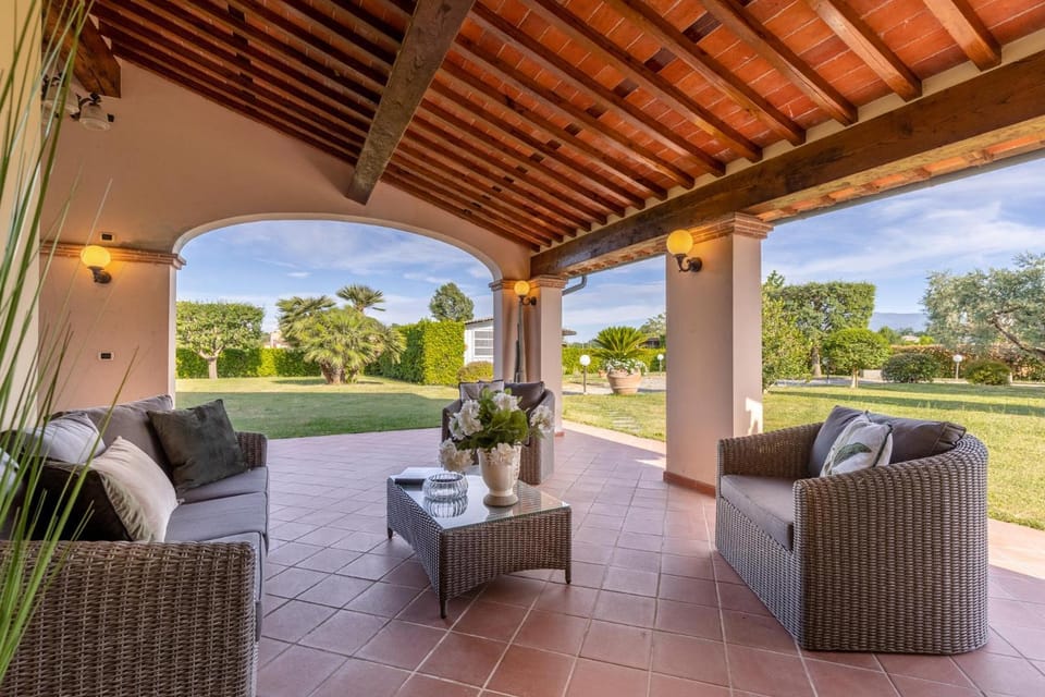Nonna Bianca, a Genuine Farmhouse in Sant'Alessio, Lucca Villa in Lucca