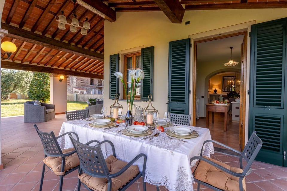Nonna Bianca, a Genuine Farmhouse in Sant'Alessio, Lucca Villa in Lucca
