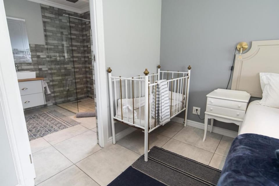 Modern 3 bedroom in the heart of PE House in Port Elizabeth