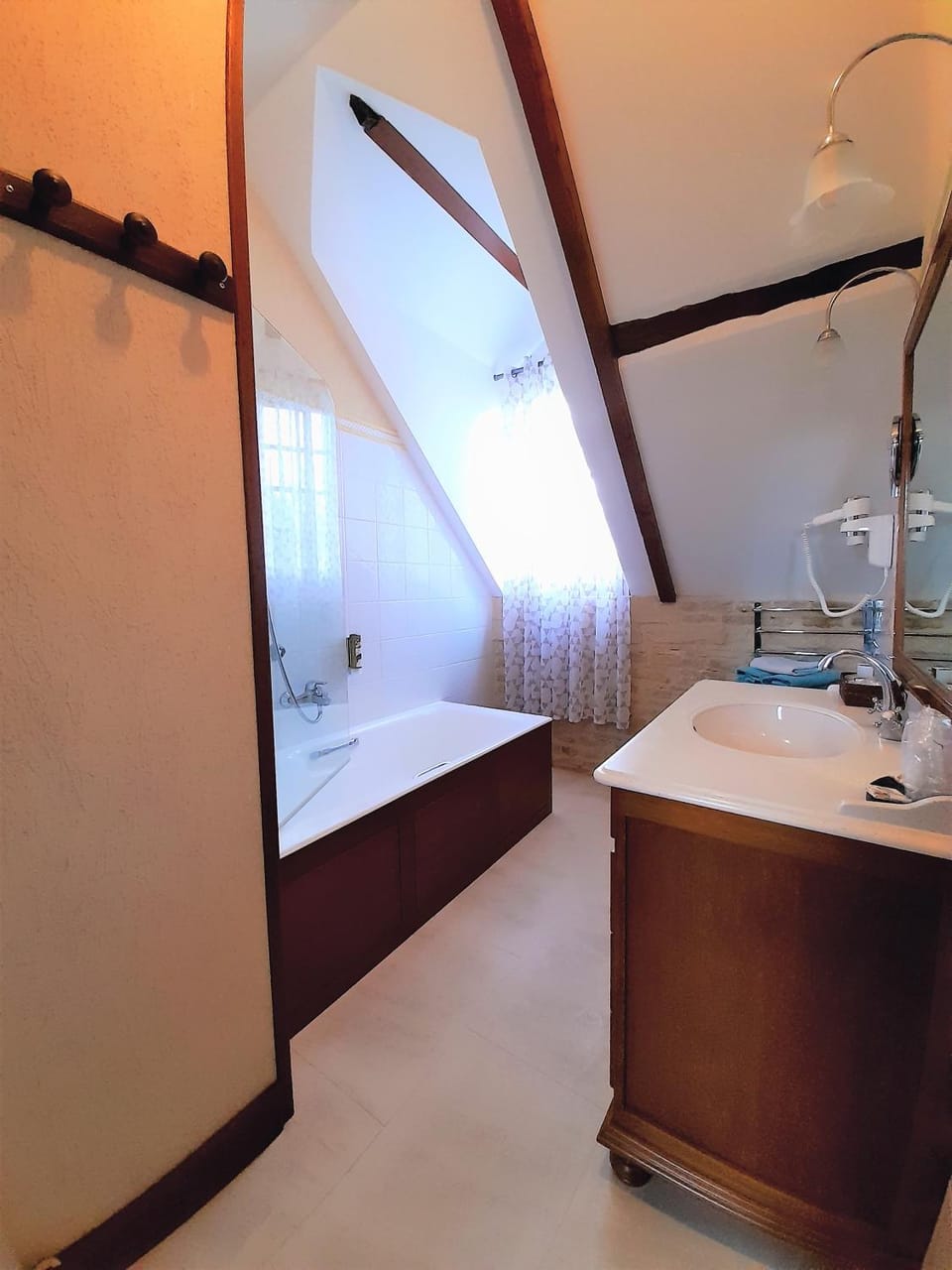 Bathroom, Bath, heating, towels